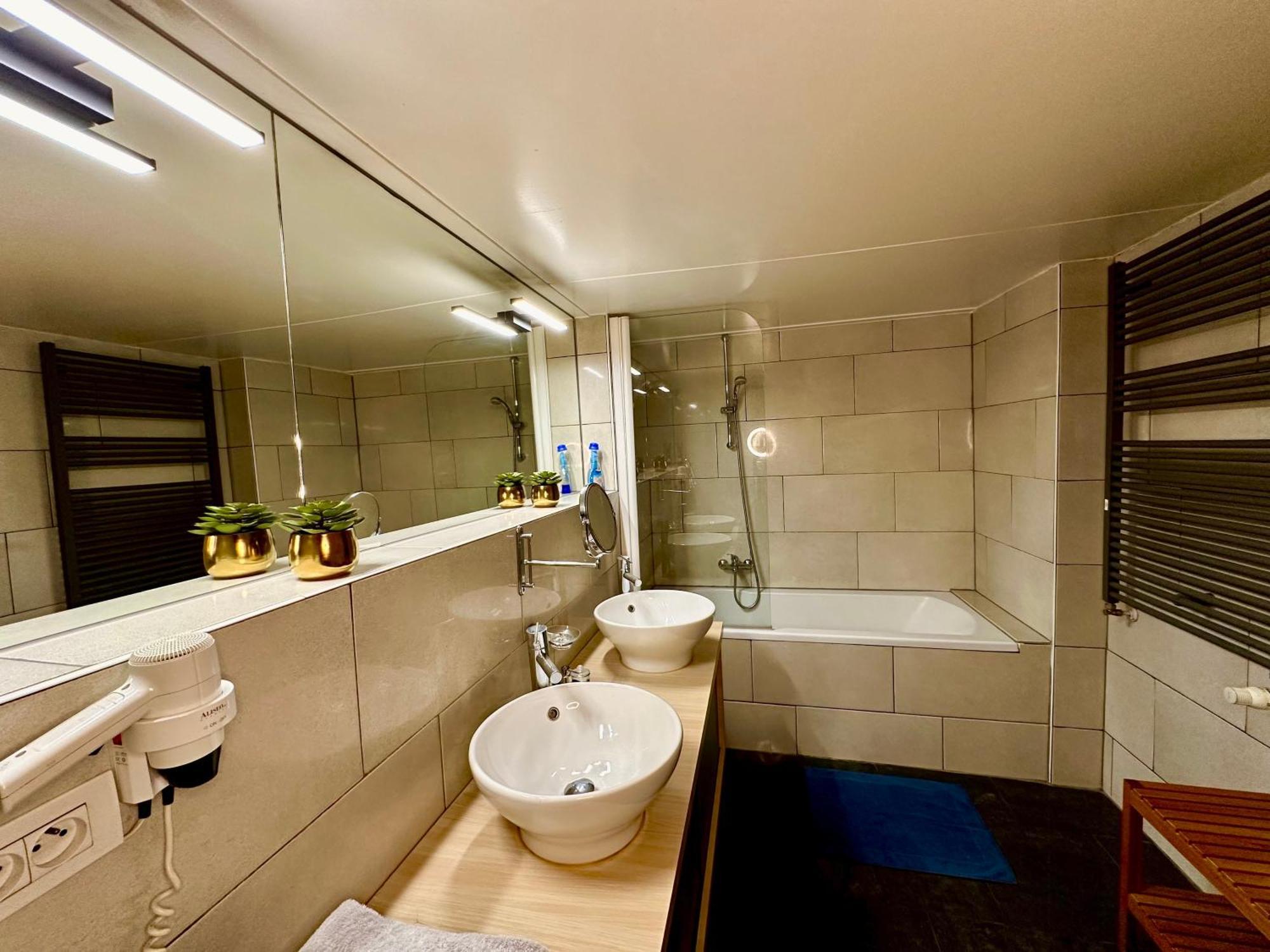 Luxury Suites Castel By Rikas Hotels Antverpy Exteriér fotografie