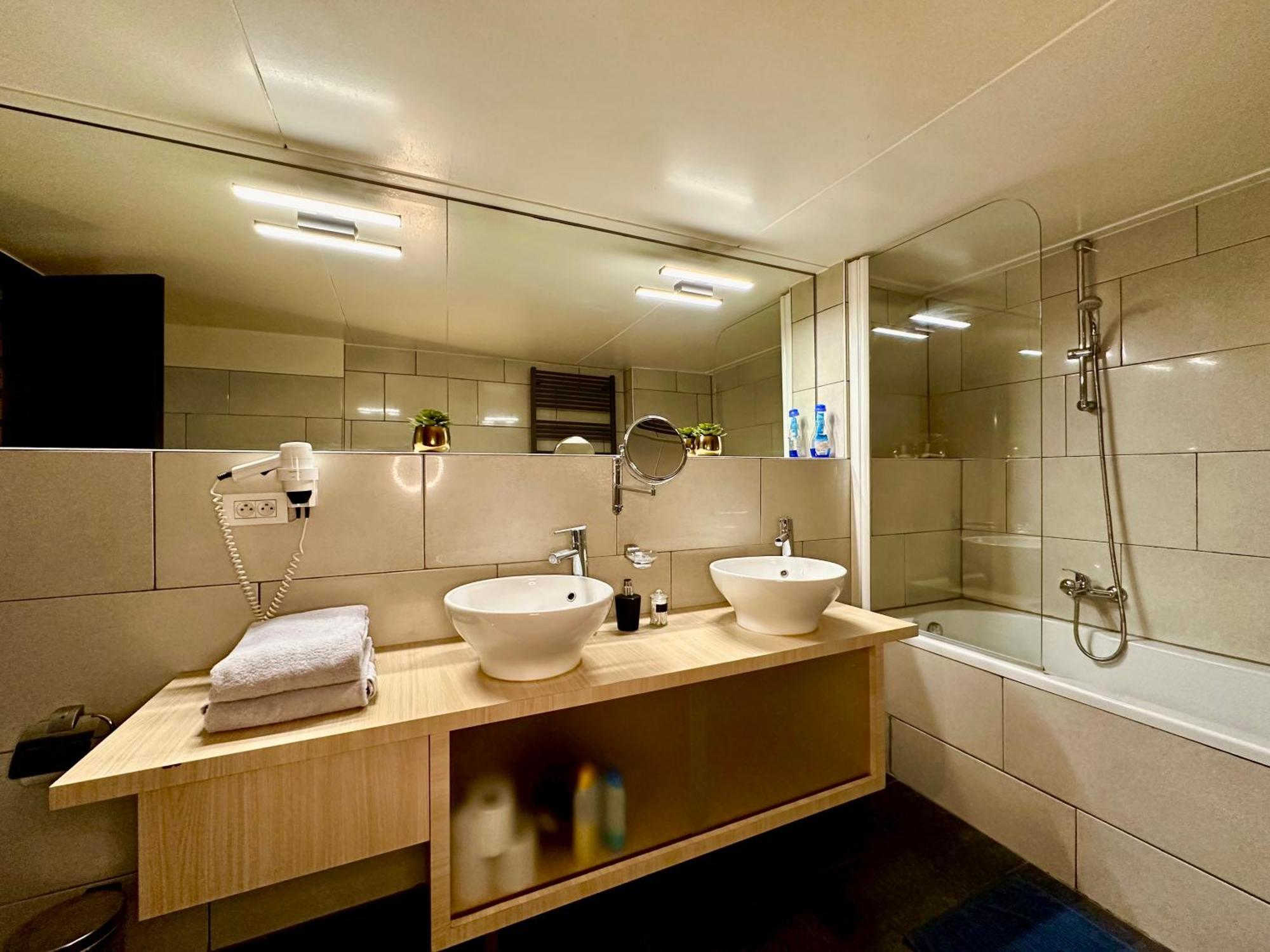 Luxury Suites Castel By Rikas Hotels Antverpy Exteriér fotografie